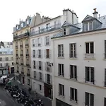 Flat between Parc Monceau&the Sacré Coeur