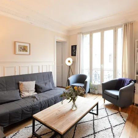 Flat Between Parc Monceau And The Sacre Coeur * Paris